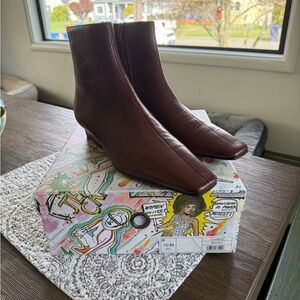 Jeffrey Campbell Brown Ichabod Booties. New 10 M